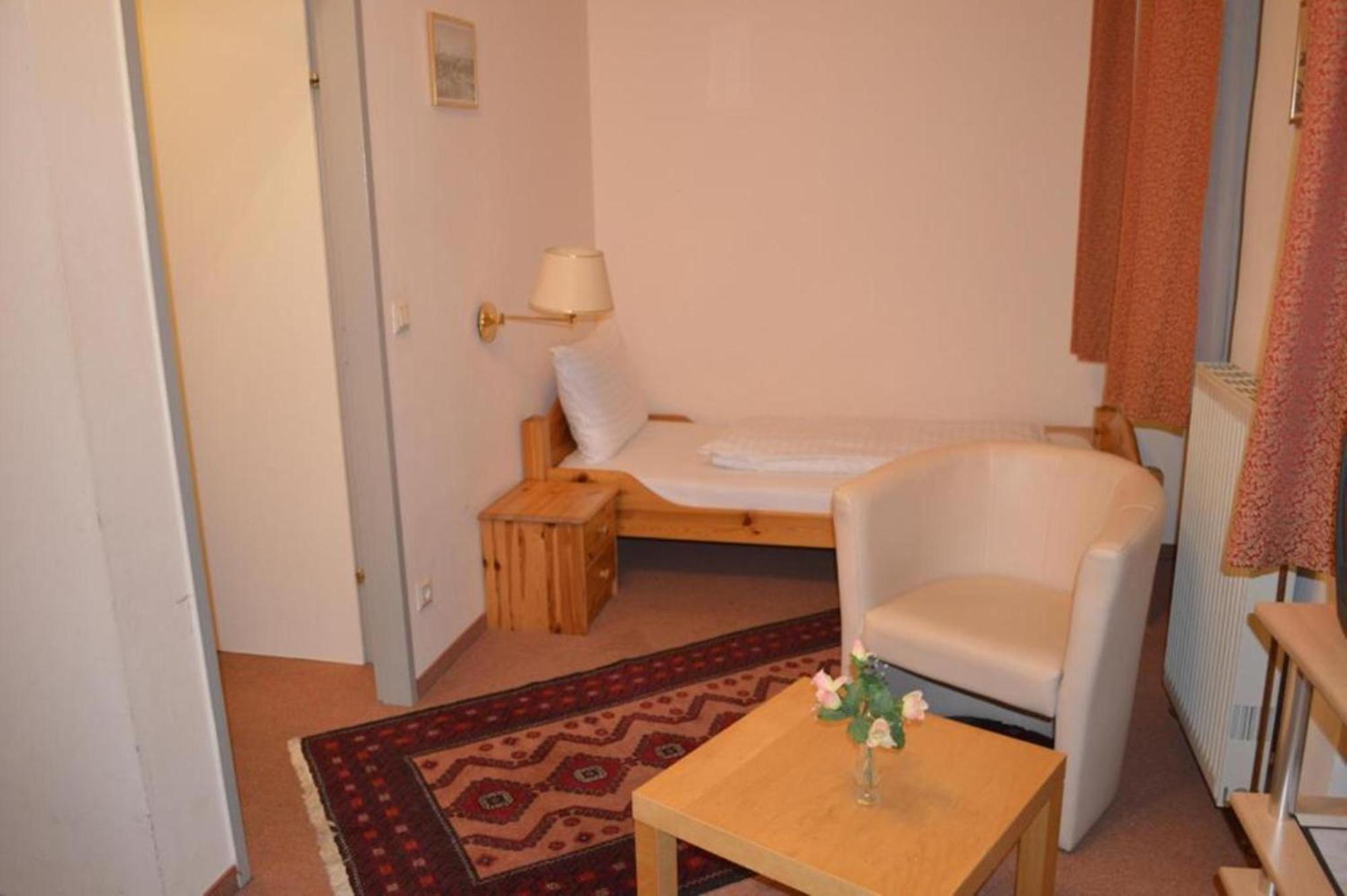 Hotel Pension Walzerstadt Vienne Chambre photo