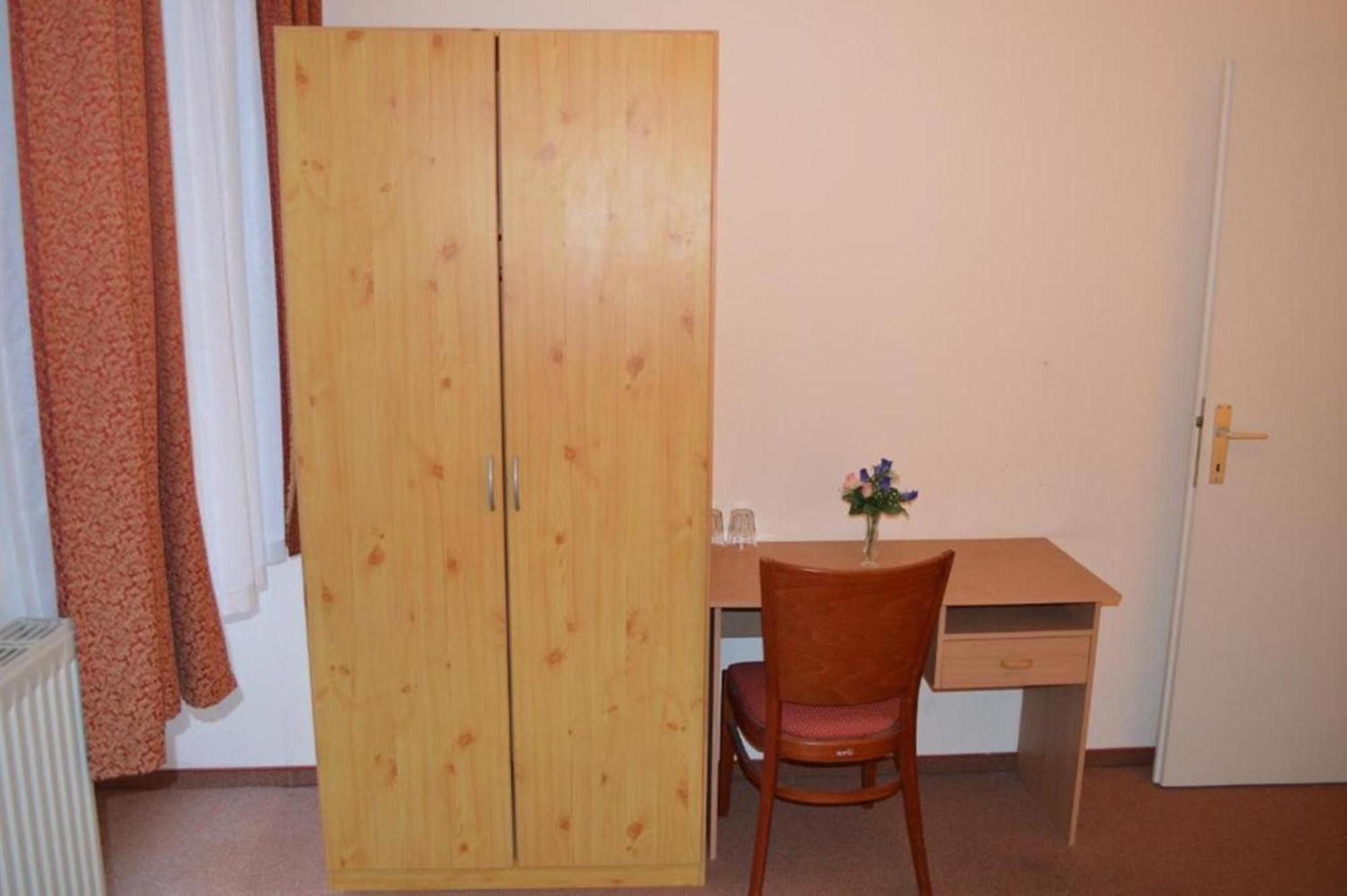 Hotel Pension Walzerstadt Vienne Chambre photo